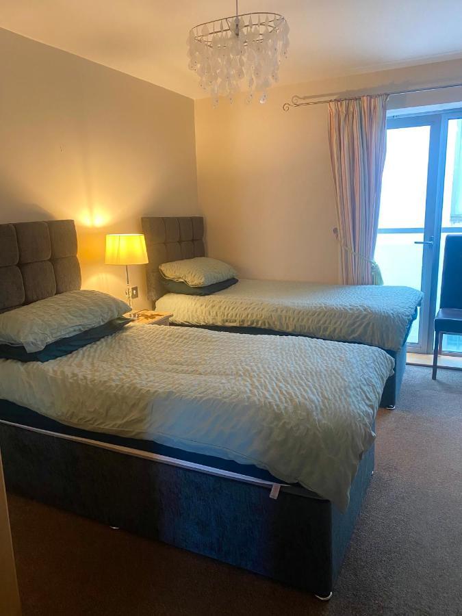 Apartament Blue Pool View Portrush Zewnętrze zdjęcie